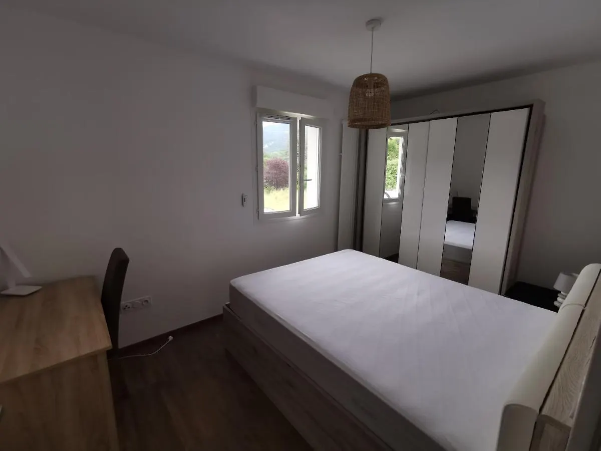 Appartement Proche Du Lac Annecy Lathuile Frankrijk
